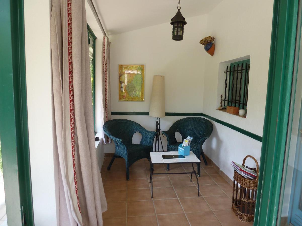 Domaine Du Planas Ailhon Ardeche Bed & Breakfast ภายนอก รูปภาพ